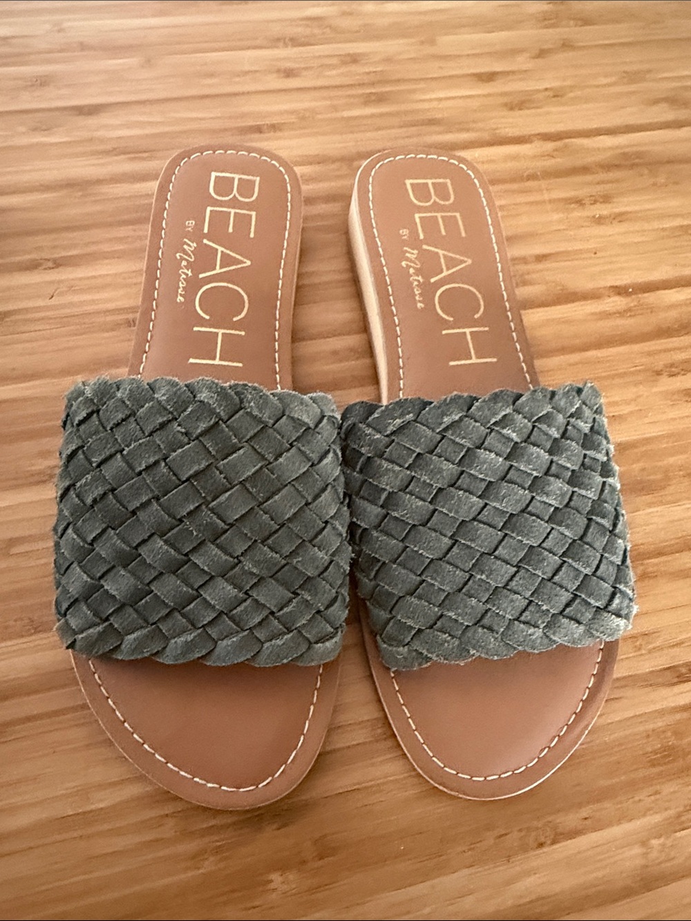 Suede BEACH slides by Matisse